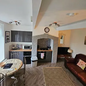 The Retreat At Plover Lindley Huddersfield